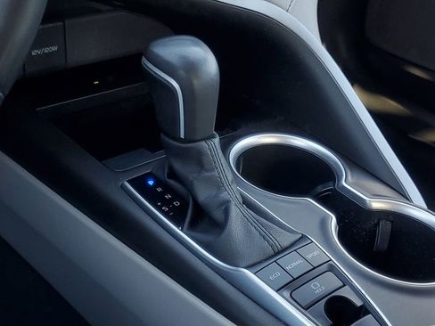 Used 2023 Toyota Camry XLE image 23