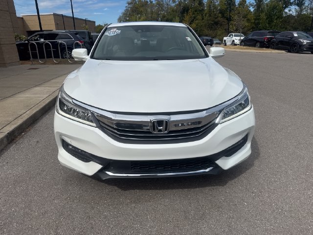 Used 2017 Honda Accord Touring image 7