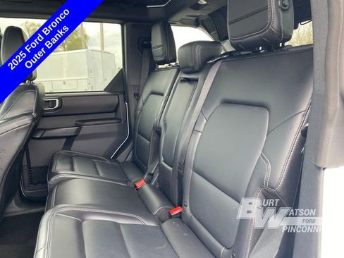Used 2025 Ford Bronco Outer Banks AWD/4WD image 20