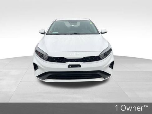Certified 2024 Kia Forte LXS image 3