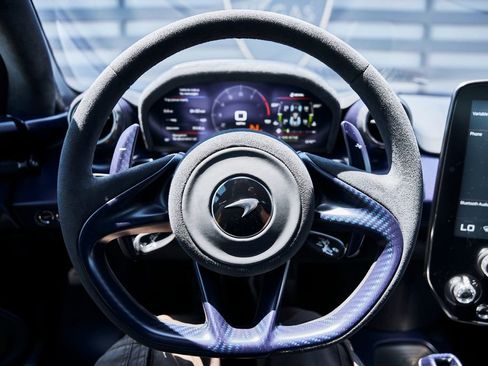 Used 2019 McLaren Senna RWD image 56
