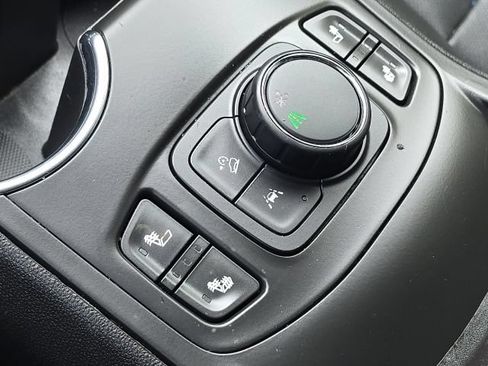 Used 2022 GMC Terrain SLT w/ Elevation Edition FWD image 38