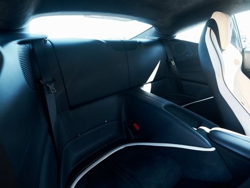 Used 2022 Ferrari Roma image 41