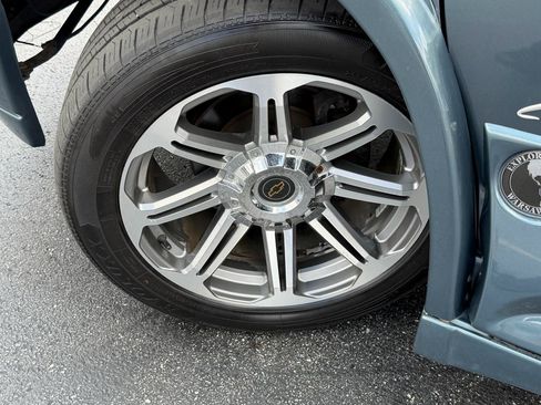 Used 2017 Chevrolet Express 2500 RWD image 11