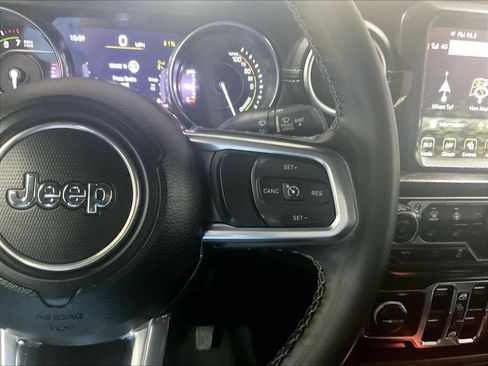 Used 2023 Jeep Wrangler Unlimited Sahara w/ Cold Weather Group AWD/4WD image 23