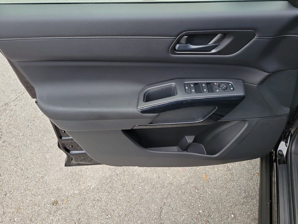 New 2026 Nissan Pathfinder SV FWD image 26