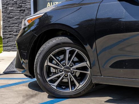 Used 2023 Kia Forte LXS w/ LXS Technology Package FWD image 34
