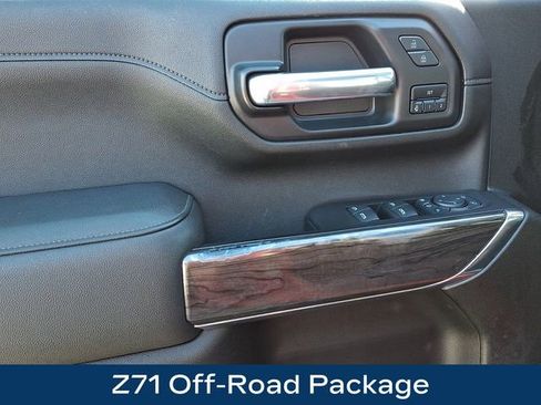 Used 2021 Chevrolet Silverado 2500 LTZ w/ LTZ Plus Package image 16