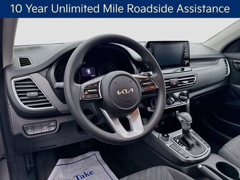 Certified 2023 Kia Seltos LX image 12