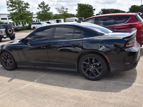 Used 2021 Dodge Charger R/T w/ Blacktop Package RWD image 9