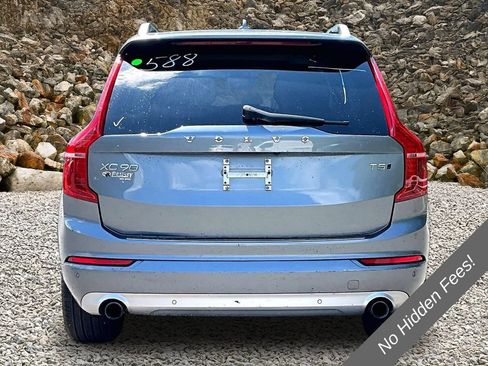 Used 2018 Volvo XC90 T5 Momentum w/ Convenience Package AWD/4WD image 4