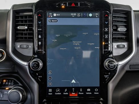 Used 2024 RAM 2500 Big Horn w/ Safety Group image 21