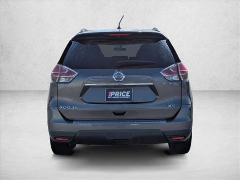 Used 2015 Nissan Rogue SV image 6