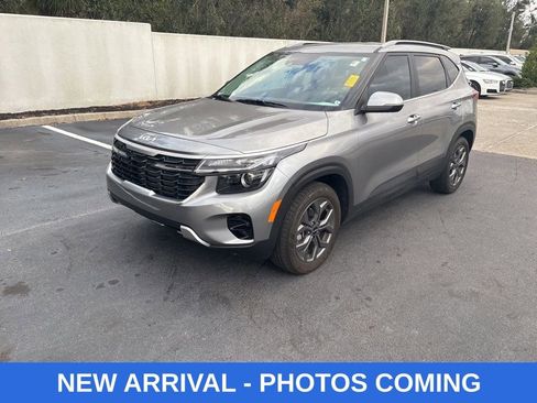 Used 2024 Kia Seltos S image 1