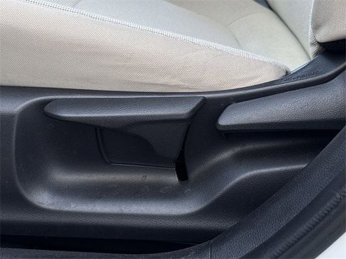 Used 2022 Toyota Corolla LE image 24