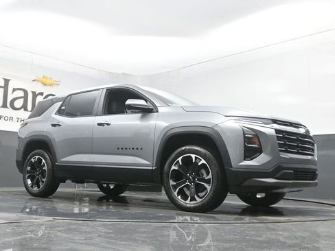 New 2026 Chevrolet Equinox LT w/ Convenience Package II FWD image 2