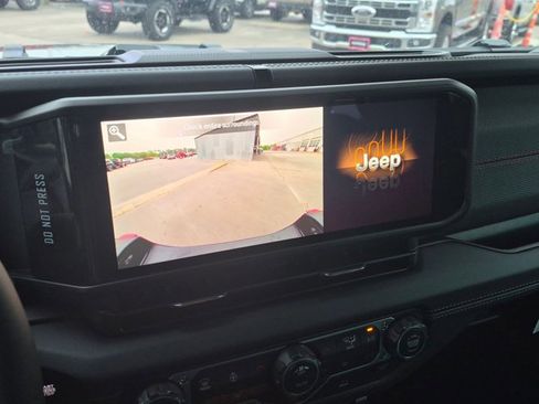 New 2026 Jeep Gladiator Rubicon AWD/4WD image 12