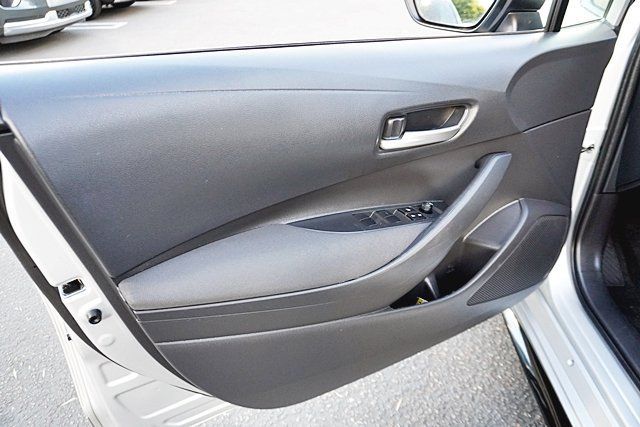 Used 2026 Toyota Corolla SE FWD image 32