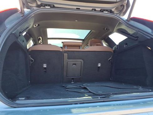 Used 2023 Volvo XC60 B5 Plus image 10