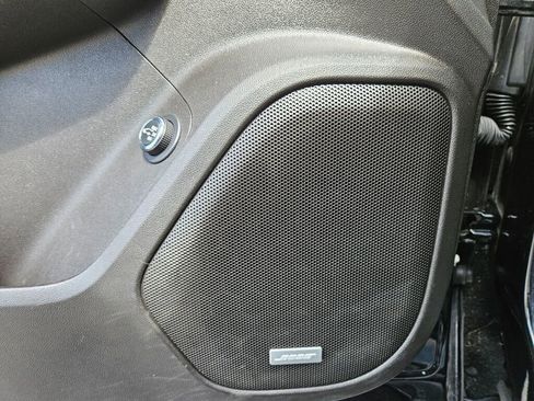 Used 2021 GMC Acadia SLT image 22