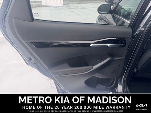 Used 2025 Kia Seltos SX image 26