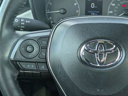 Used 2025 Toyota Corolla SE FWD image 18