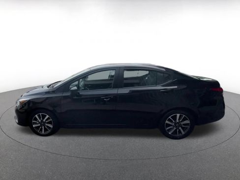 Used 2025 Nissan Versa SV FWD image 8