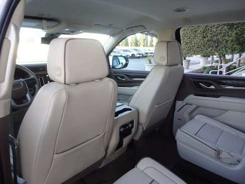 Certified 2022 GMC Yukon XL Denali w/ Max Trailering Package AWD/4WD image 19