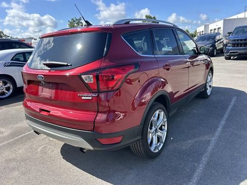 Used 2019 Ford Escape Titanium FWD image 4