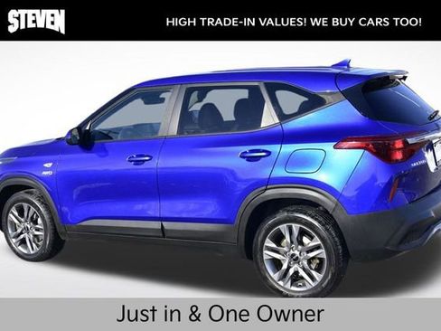 Used 2022 Kia Seltos LX image 3