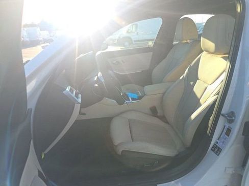 Used 2025 BMW 330i xDrive Sedan w/ Premium Package image 9