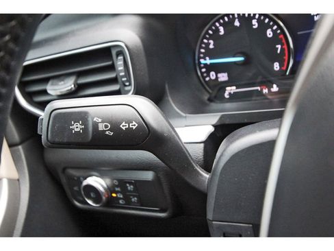 Used 2022 Ford Explorer XLT w/ Equipment Group 202A image 20