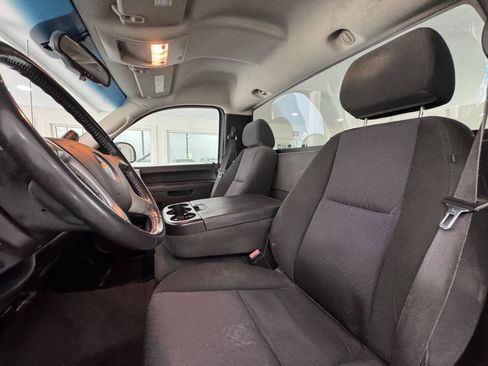Used 2010 Chevrolet Silverado 1500 LT AWD/4WD image 18