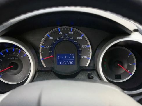 Used 2010 Honda Fit Sport image 21