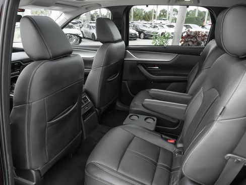 Used 2024 MAZDA CX-90 3.3 Turbo w/ Premium Package AWD/4WD image 34