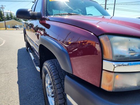 Used 2003 Chevrolet Silverado 2500 LT AWD/4WD image 32