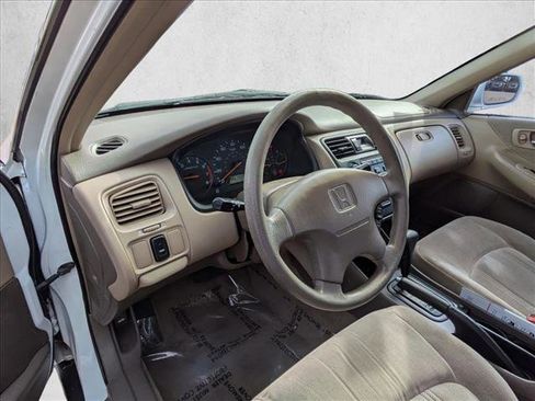 Used 1999 Honda Accord LX image 10