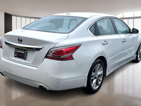 Used 2015 Nissan Altima 2.5 SL w/ Technology Package image 6
