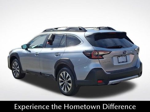 Used 2023 Subaru Outback Limited AWD/4WD image 4