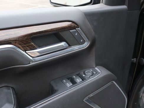 Used 2023 GMC Sierra 1500 Elevation image 13