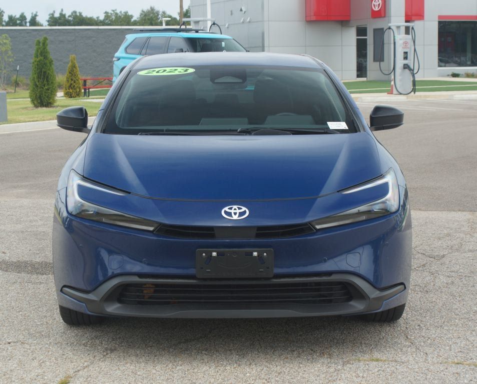 Used 2023 Toyota Prius LE FWD image 23
