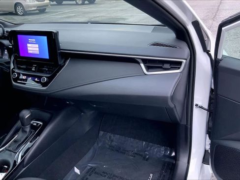 Used 2024 Toyota Corolla SE image 17