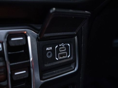 Used 2021 Jeep Gladiator Overland w/ Popular Equipment Package image 30