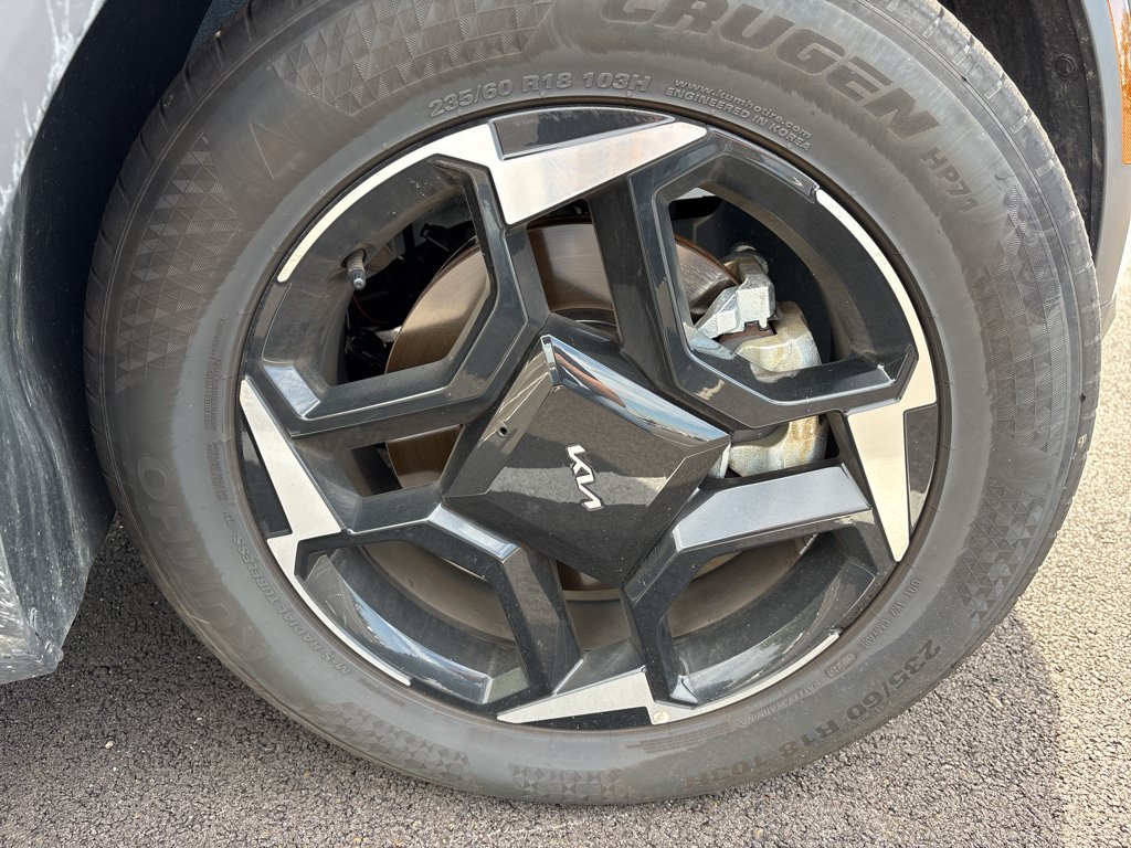 Certified 2026 Kia Sportage EX FWD image 28