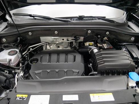 Used 2024 Volkswagen Atlas Cross Sport SE image 16