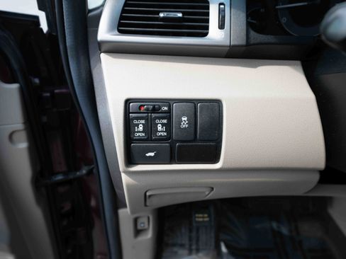 Used 2012 Honda Odyssey EX-L image 11