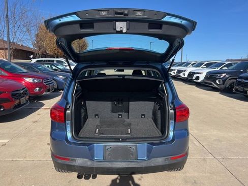 Used 2017 Volkswagen Tiguan Limited w/ Premium Package image 9