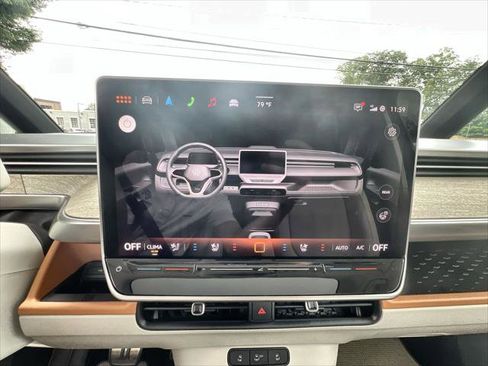 New 2025 Volkswagen ID. Buzz 1st Edition image 18