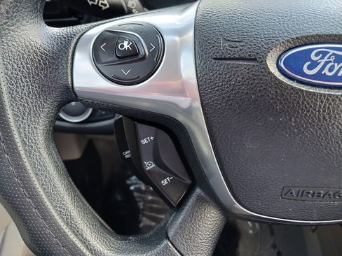 Used 2016 Ford Escape SE image 24