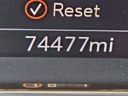 Used 2020 GMC Sierra 3500 Denali w/ Denali Ultimate Package image 25